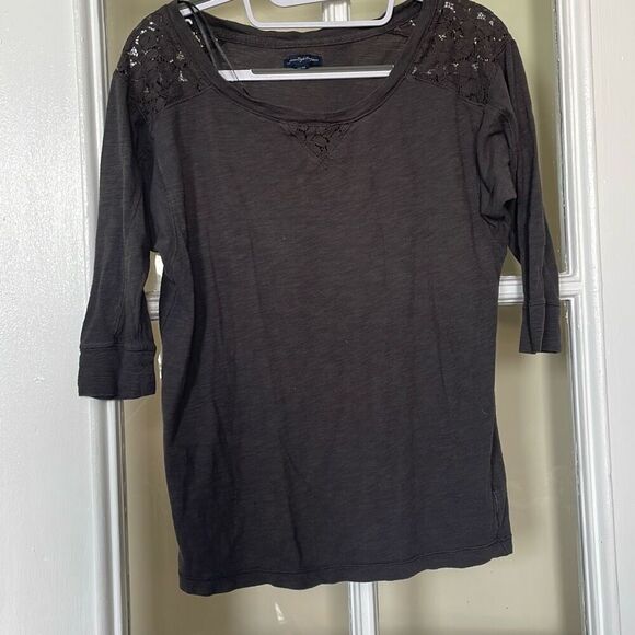 American eagle outfitter grey 3/4 sleeve lace eyelet basic shirt top size XS - Picture 3 of 6